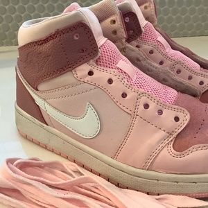 Pink Jordan 1 Mid’s